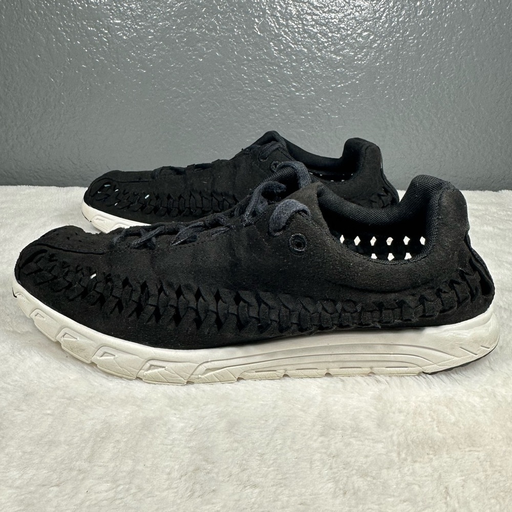 Nike Mayfly Women Black Summit White Women Shoes